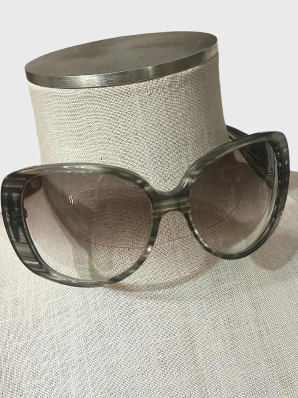 Gucci Butterfly GG 2932/S Black Glitter Grey Sunglasses - Picture 3 of 11